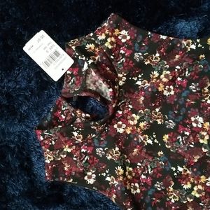 NWT Lush Mock-Neck Floral Dress